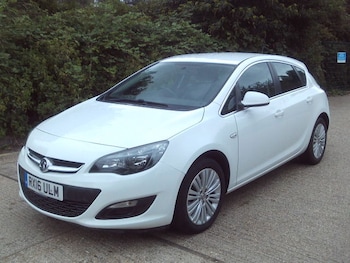 Vauxhall - Astra