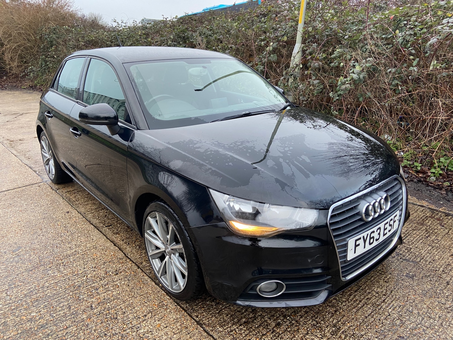 Used Audi A1 2013 for sale - 77274595: Photo 2