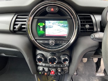 Used MINI Hatch 2019 for sale - 79240777: Photo