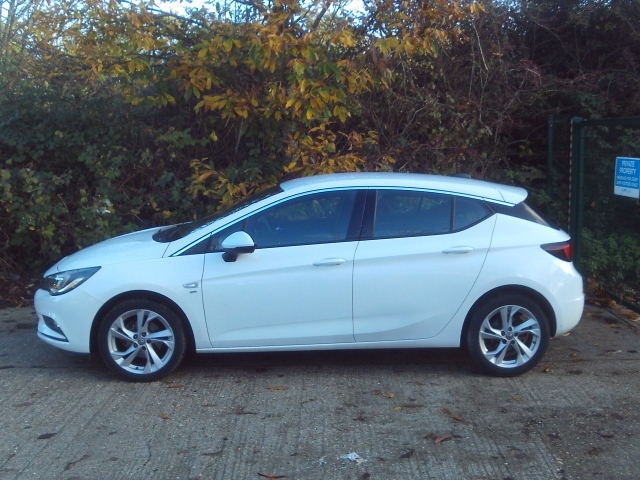 Used Vauxhall Astra 2017 for sale - 76598504: Photo 10