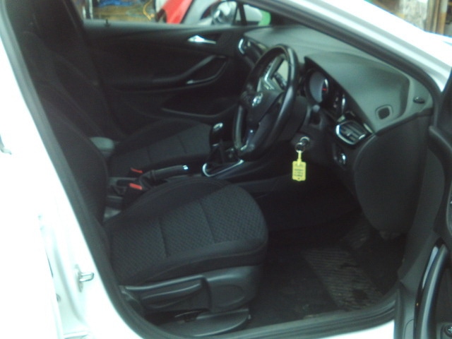 Used Vauxhall Astra 2017 for sale - 76598504: Photo 16
