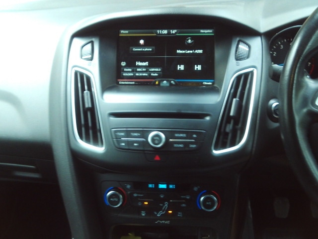 Used Ford Focus 2015 for sale - 76281691: Photo 4