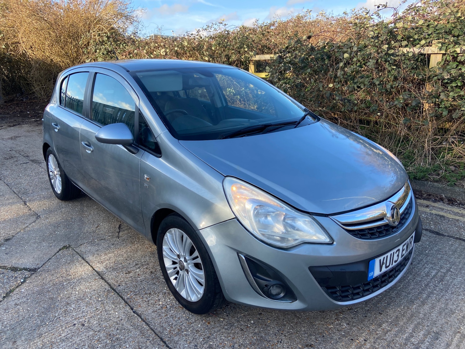 Used Vauxhall Corsa 2013 for sale - 77656529: Photo 2