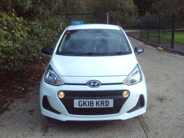 Used Hyundai i10 2018 for sale - 76332427: Photo 9