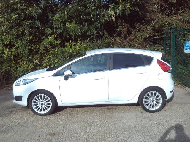 Used Ford Fiesta 2015 for sale - 76093870: Photo 10