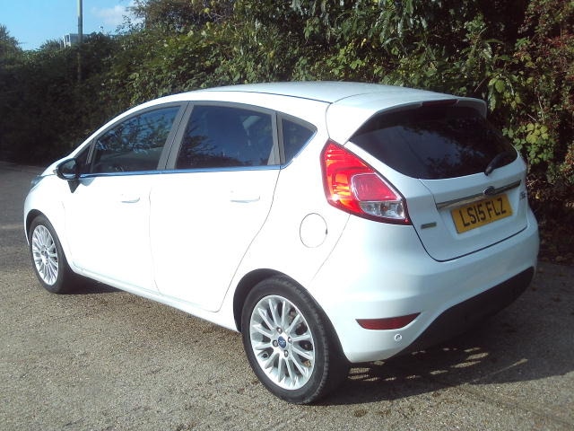 Used Ford Fiesta 2015 for sale - 76093870: Photo 11