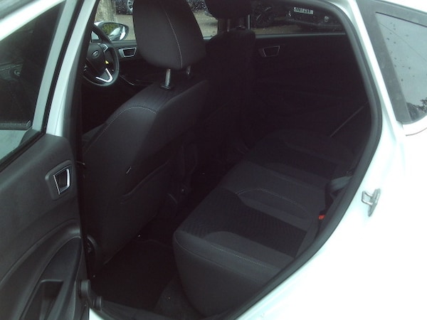 Used Ford Fiesta 2015 for sale - 76093870: Photo 17