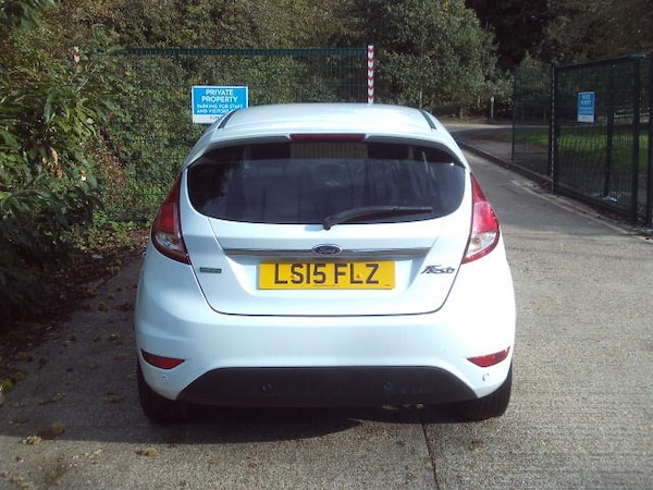 Used Ford Fiesta 2015 for sale - 76093870: Photo 6