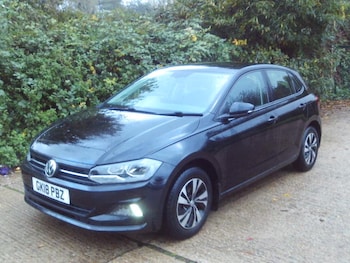 2018 (18) - 1.0 TSI SE 5dr Black 62k Miles Years MOT Warranty