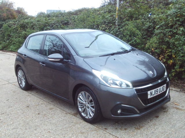 Used Peugeot 208 2019 for sale - 76302797: Photo 2