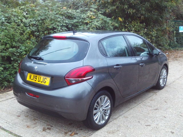 Used Peugeot 208 2019 for sale - 76302797: Photo 6