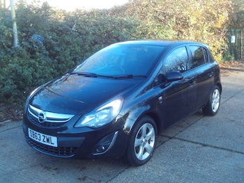 Vauxhall - Corsa
