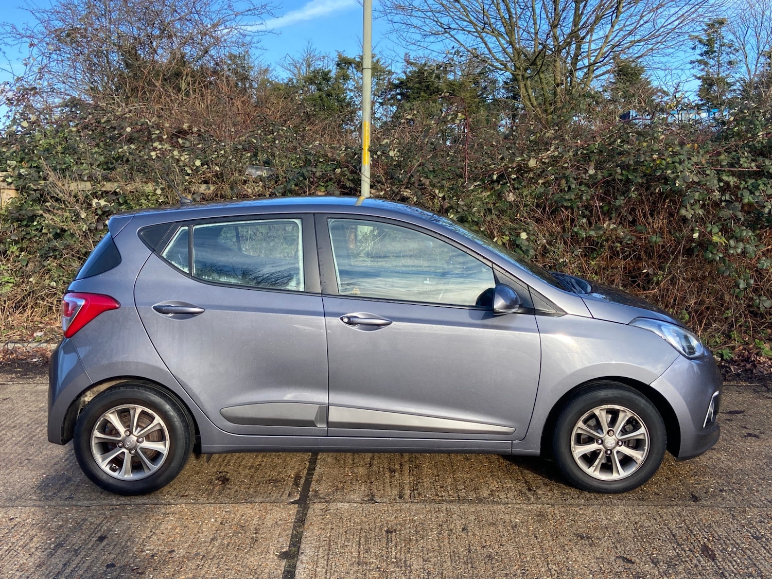 Used Hyundai i10 2014 for sale - 77198597: Photo 8