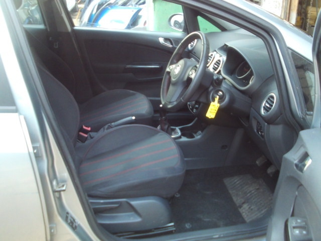Used Vauxhall Corsa 2013 for sale - 75807319: Photo 16