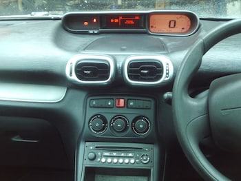 Used Citroen C3 Picasso 2015 for sale - 75278079: Photo