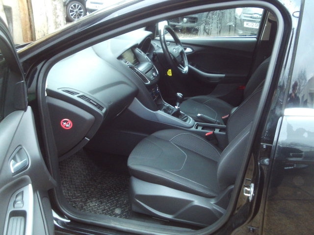 Used Ford Focus 2015 for sale - 76922035: Photo 16