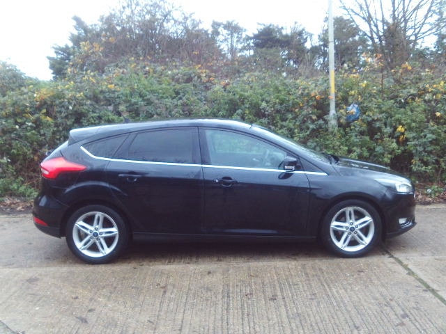 Used Ford Focus 2015 for sale - 76922035: Photo 8