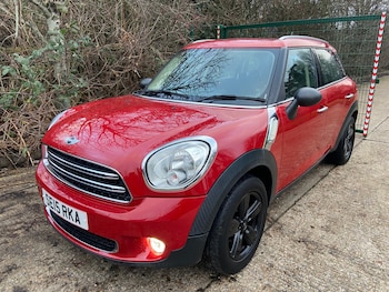 2015 (15) - 1.6 One 5dr Red 67k Miles Years MOT Warranty