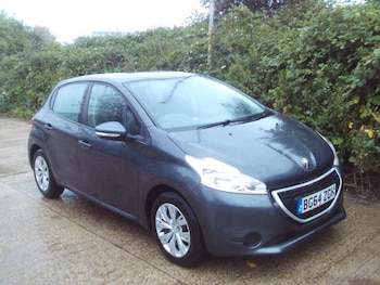 Used Peugeot 208 2015 for sale - 75913372: Photo