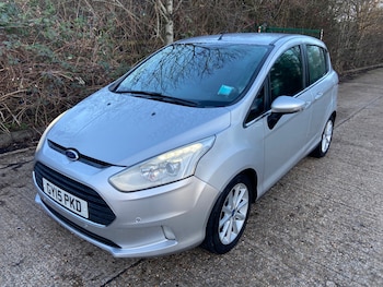 2015 (15) - 1.0 EcoBoost Titanium Silver 51k Miles FSH Years MOT Warranty £35 Road Tax 5-Door