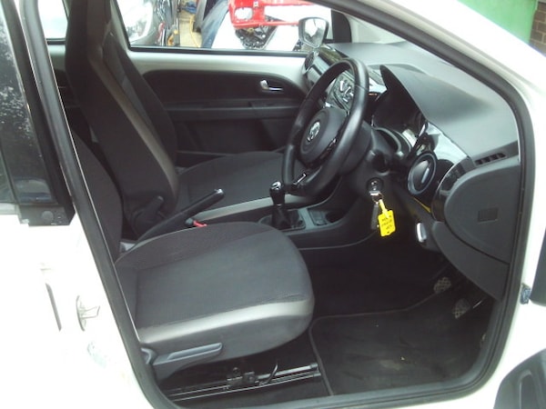 Used Volkswagen up! 2015 for sale - 76172274: Photo 12