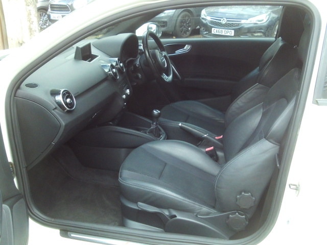 Used Audi A1 2011 for sale - 76480038: Photo 15