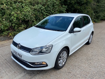 Used Volkswagen Polo 2015 for sale - 79383997: Photo