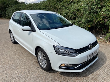 Used Volkswagen Polo 2015 for sale - 79383997: Photo
