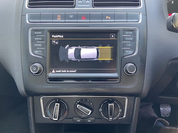 Used Volkswagen Polo 2015 for sale - 79383997: Photo
