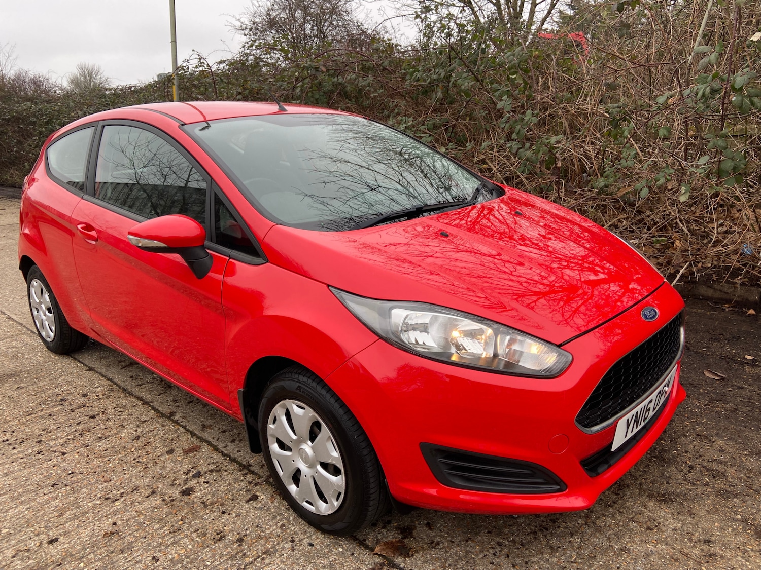 Used Ford Fiesta 2016 for sale - 77328664: Photo 2