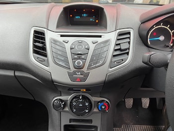 Used Ford Fiesta 2016 for sale - 77328664: Photo