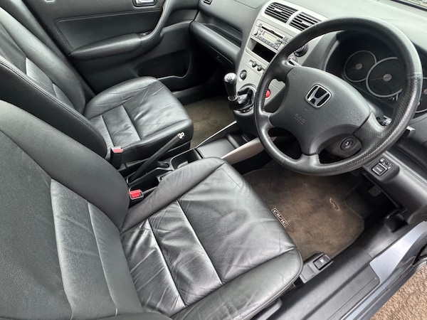 Used Honda Civic 2005 for sale - 76281849: Photo 5