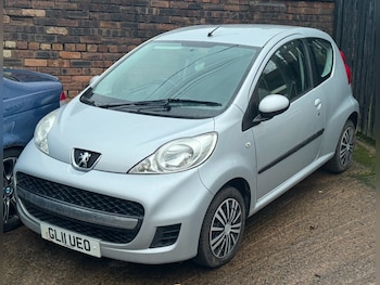 2011 (11) - 1.0 Urban 3dr