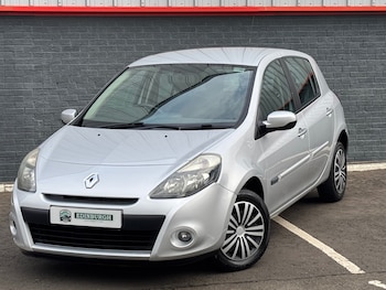 Used Renault Clio 2011 for sale - 76276241: Photo