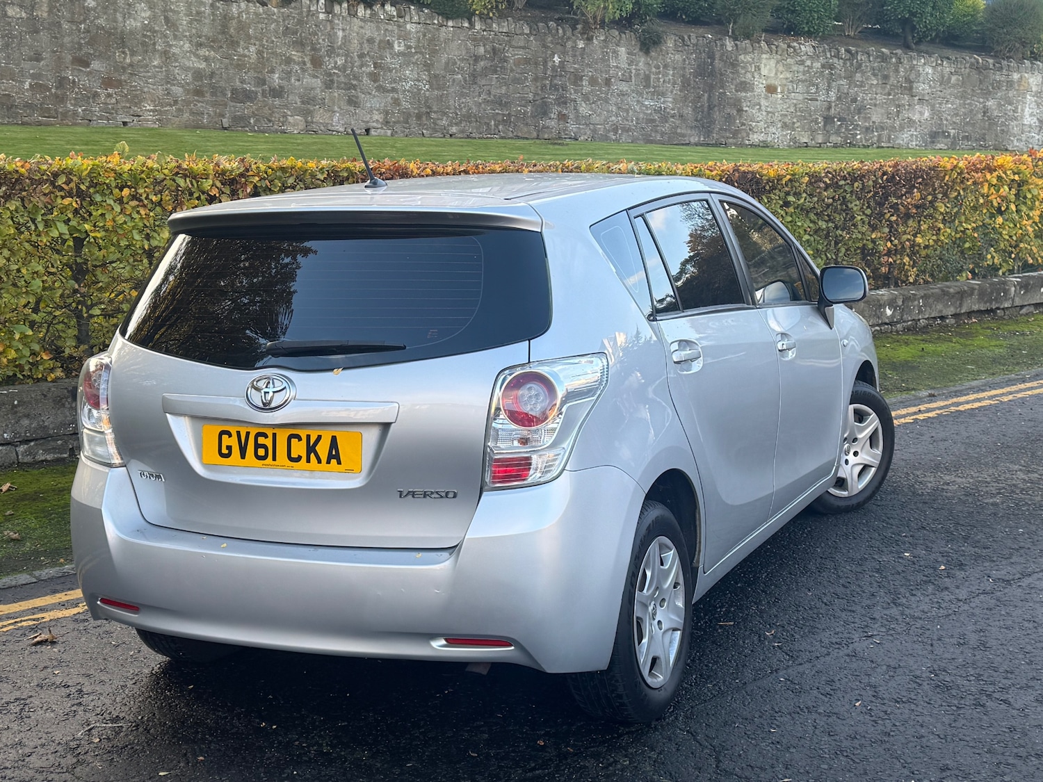 Used Toyota Verso 2011 for sale - 76390804: Photo 2