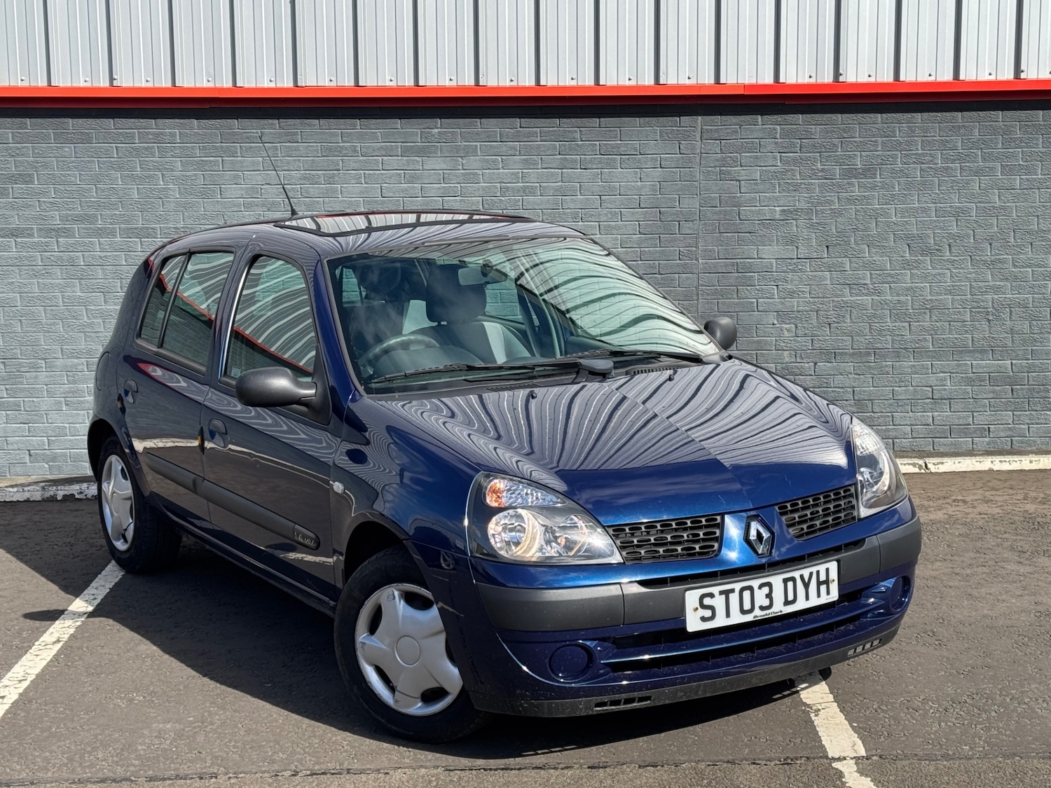 Used Renault Clio 2003 for sale - 78144275: Photo 1