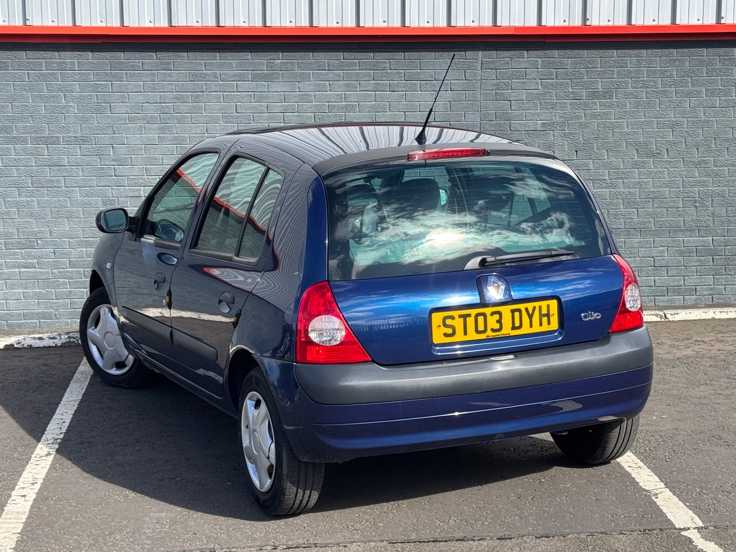 Used Renault Clio 2003 for sale - 78144275: Photo 4