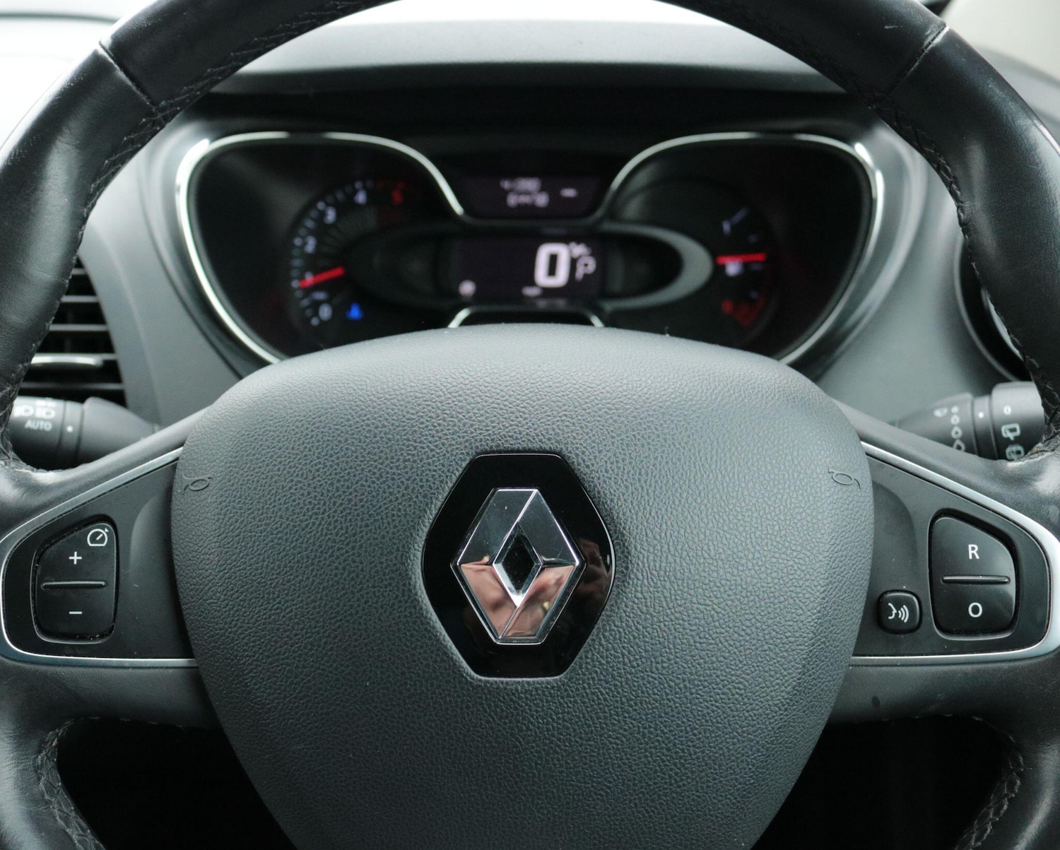 Used Renault Captur 2016 for sale - 77882133: Photo 18