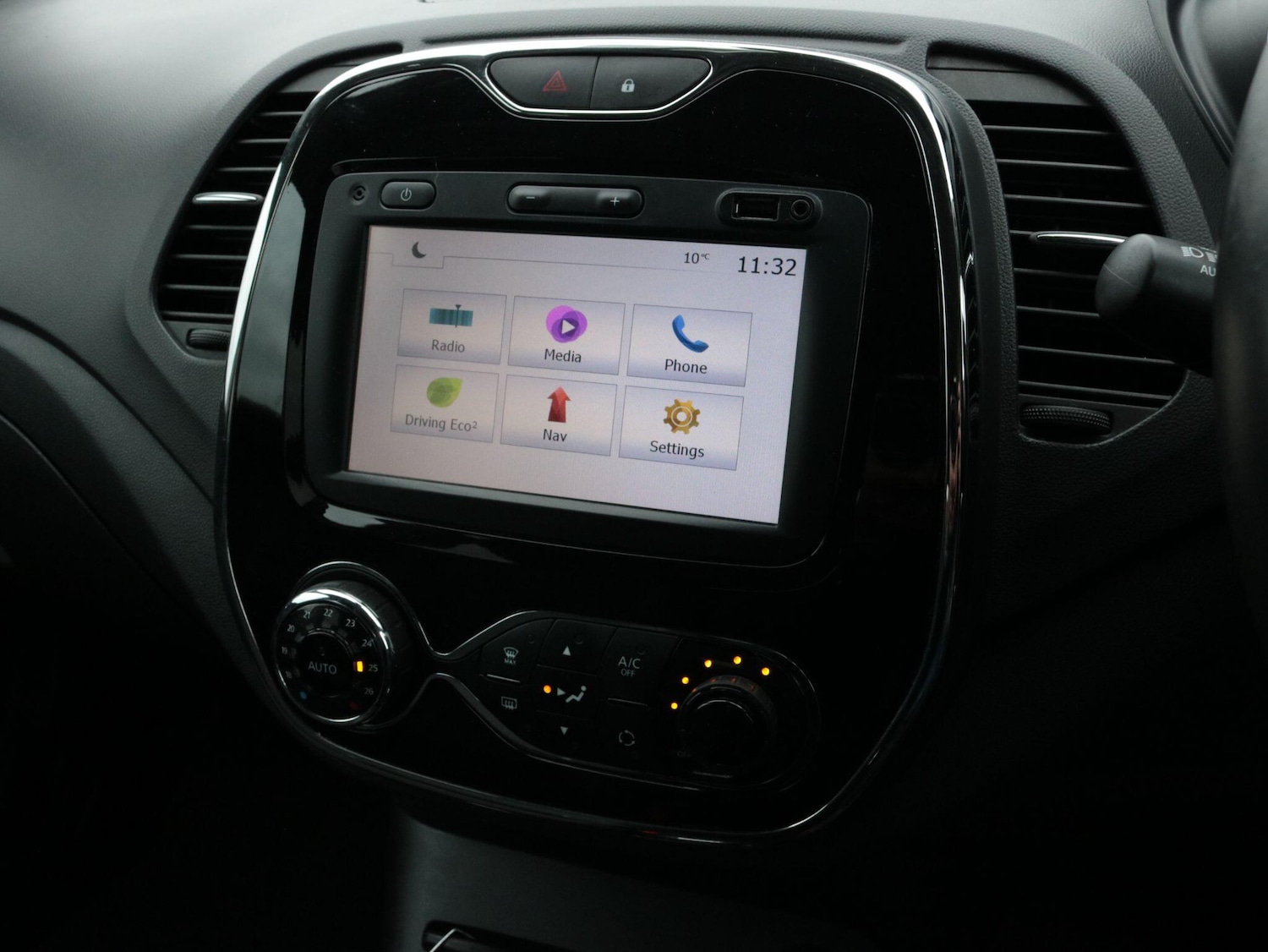 Used Renault Captur 2016 for sale - 77882133: Photo 19