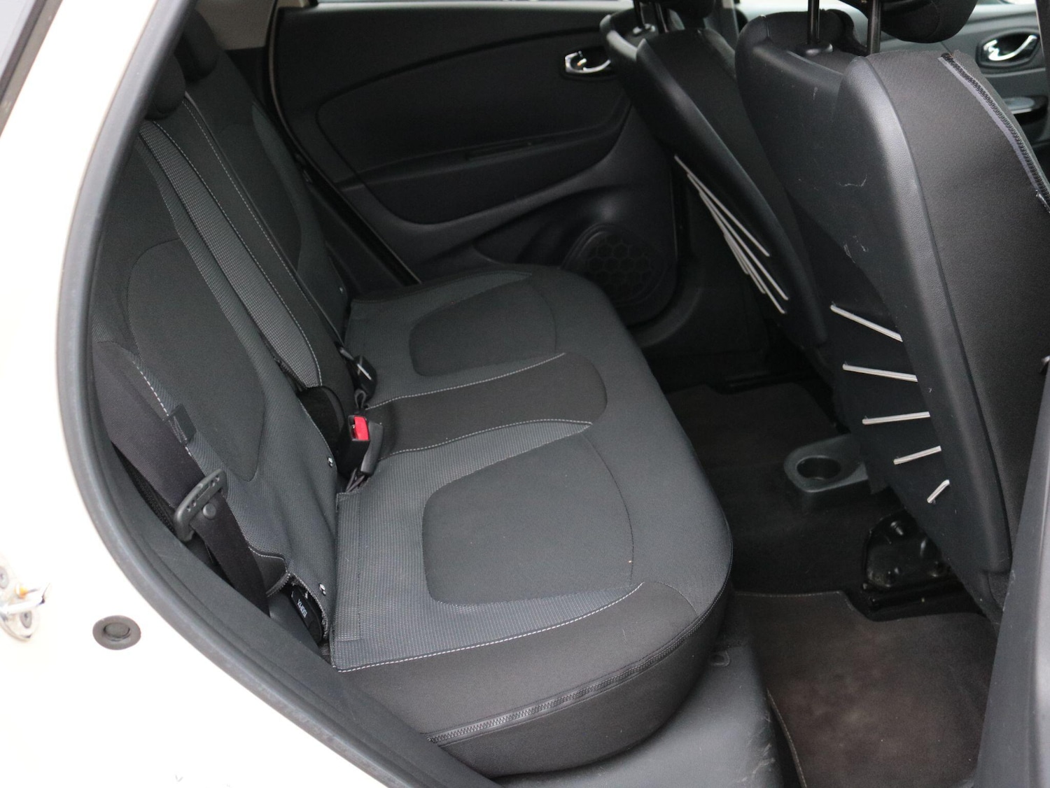 Used Renault Captur 2016 for sale - 77882133: Photo 25