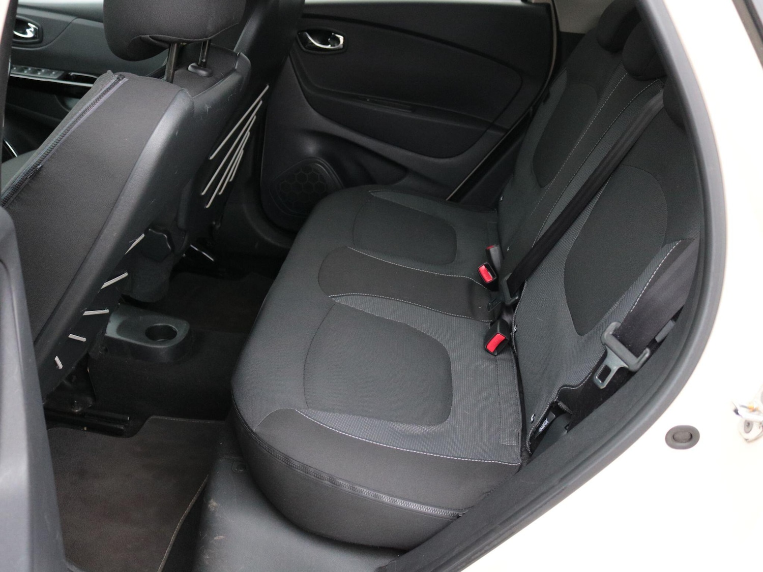 Used Renault Captur 2016 for sale - 77882133: Photo 26