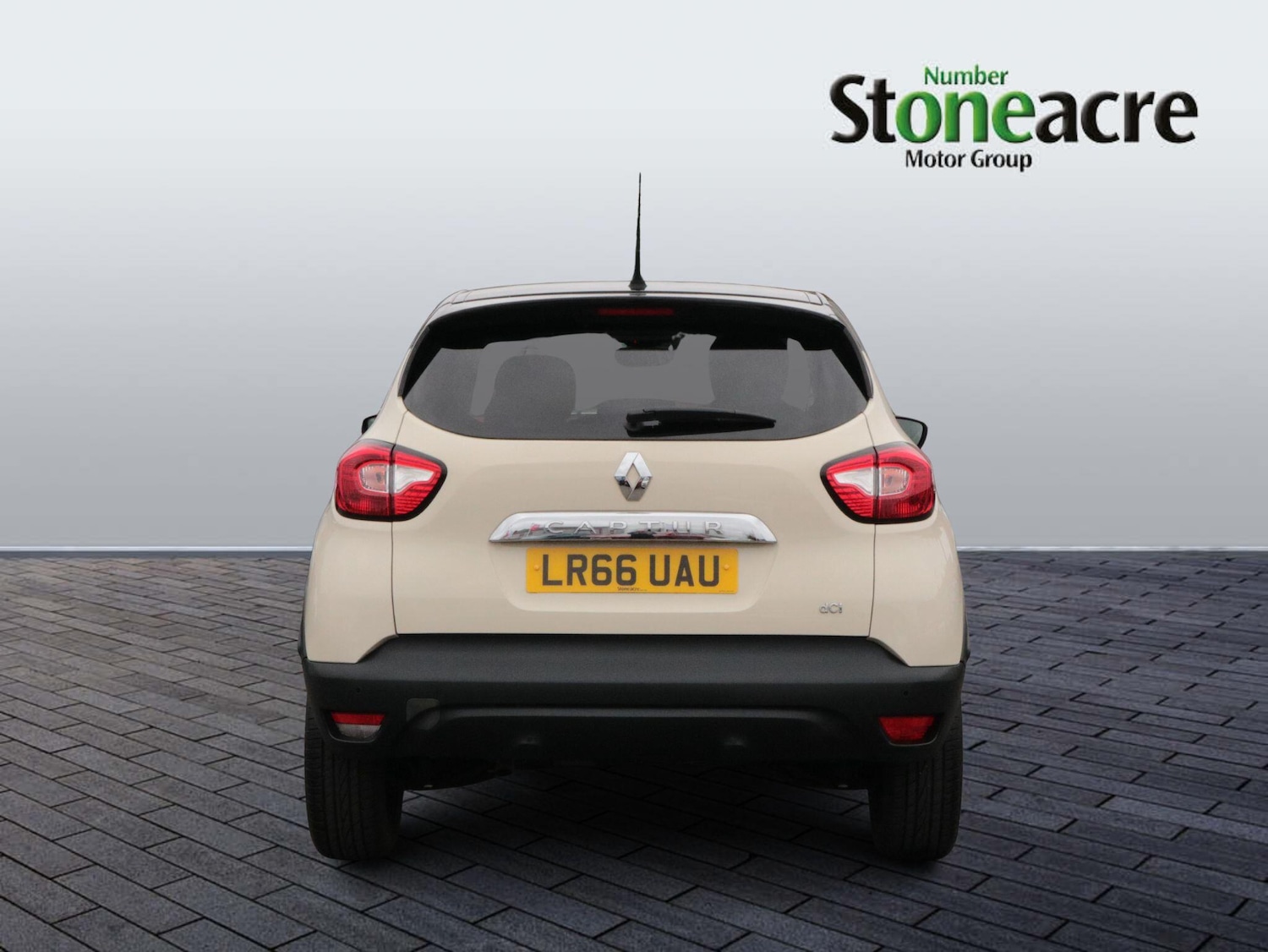 Used Renault Captur 2016 for sale - 77882133: Photo 6