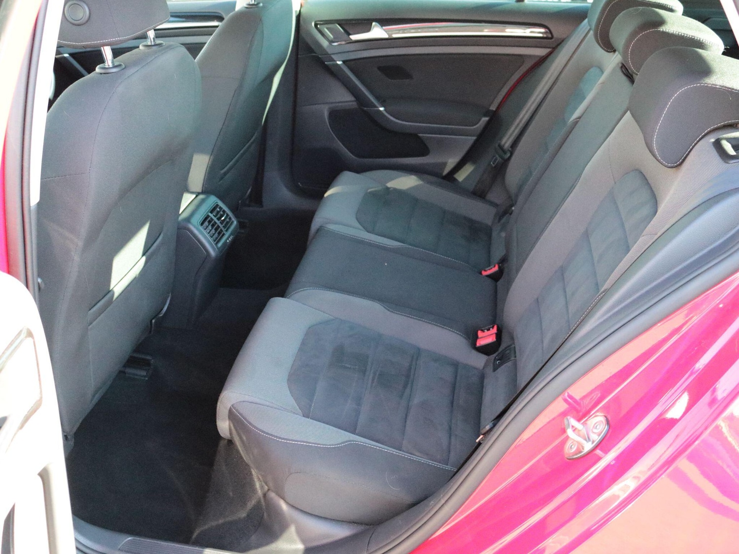 Used Volkswagen Golf 2019 for sale - 76484332: Photo 24