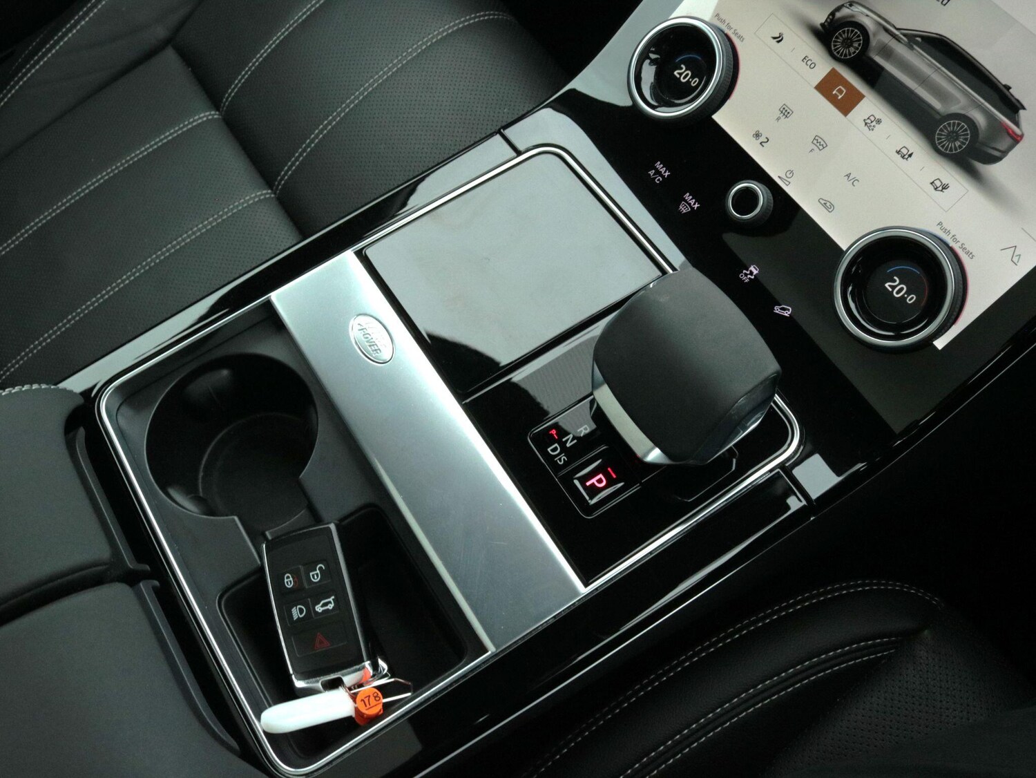 Used Land Rover Range Rover Velar for sale - 77883280: Photo 32