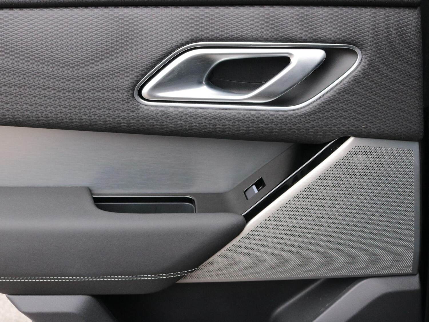 Used Land Rover Range Rover Velar for sale - 77883280: Photo 36