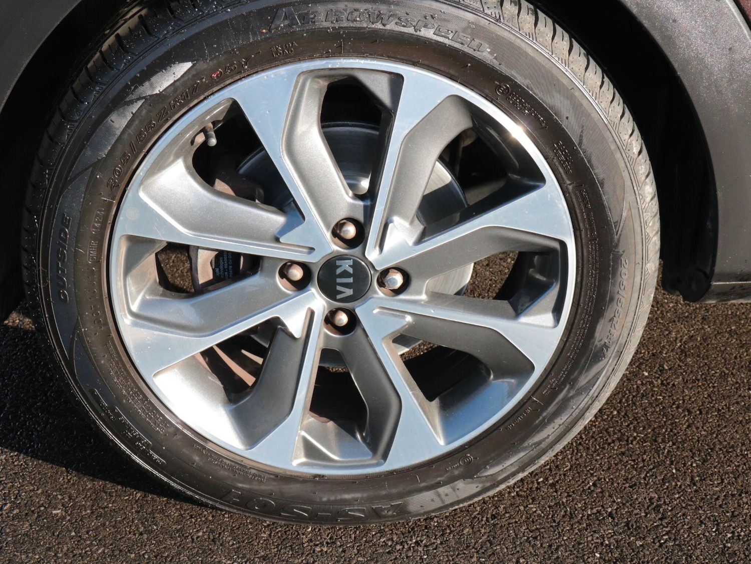 Used Kia Stonic 2018 for sale - 76573185: Photo 11