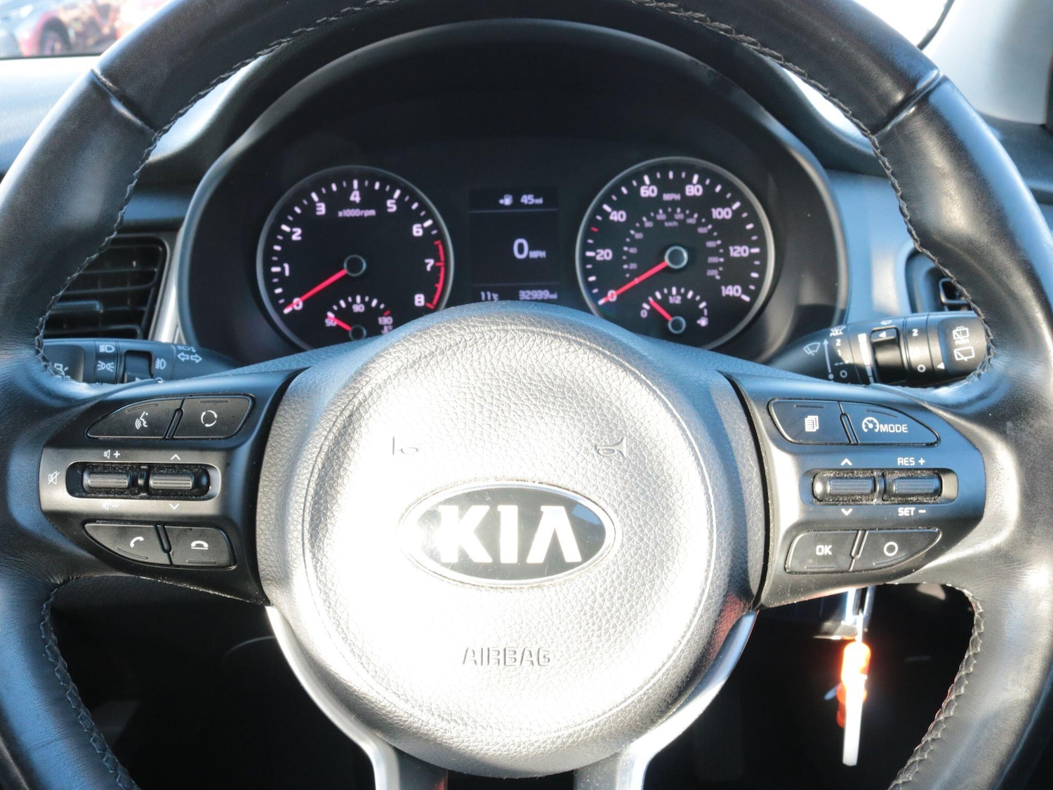 Used Kia Stonic 2018 for sale - 76573185: Photo 17