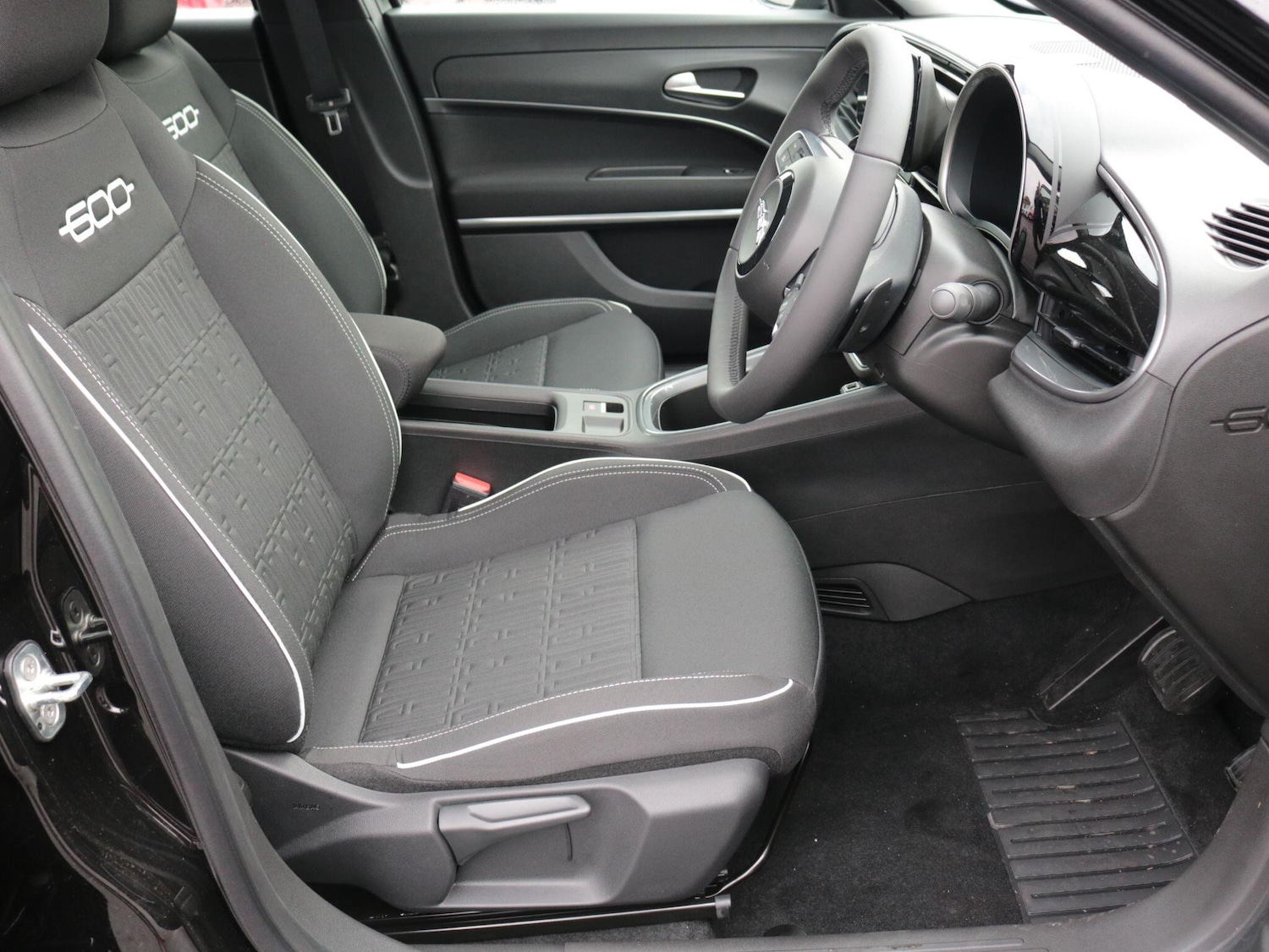 Used Fiat 600 2025 for sale - 76380568: Photo 13