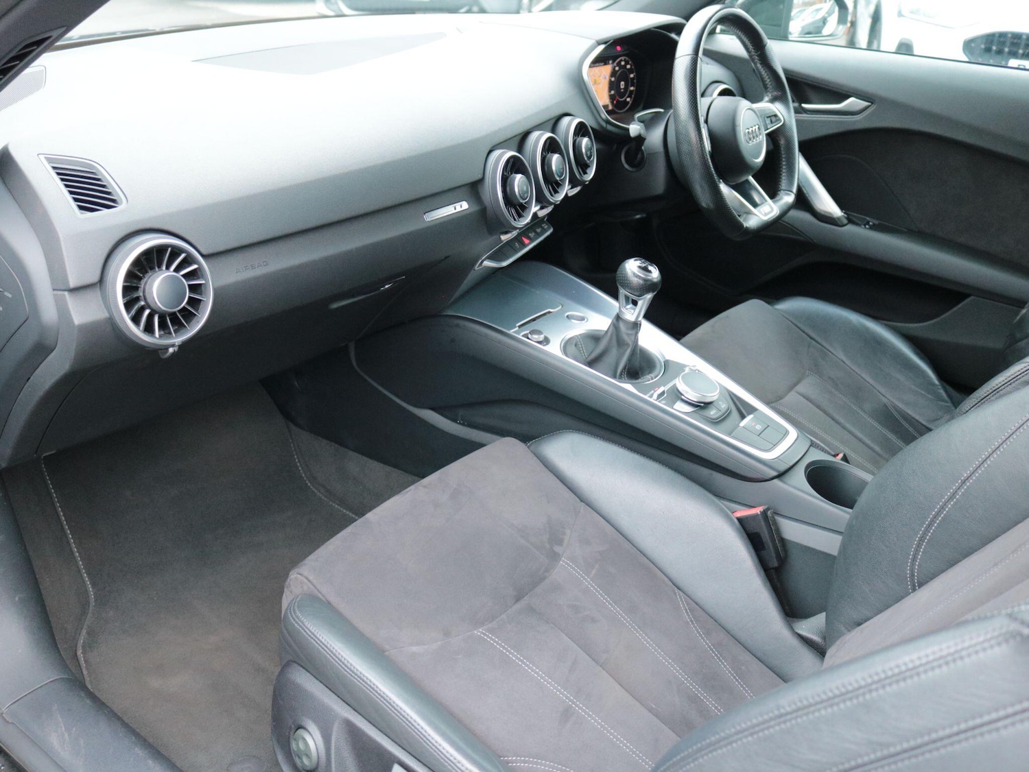 Used Audi TT 2016 for sale - 77411685: Photo 16