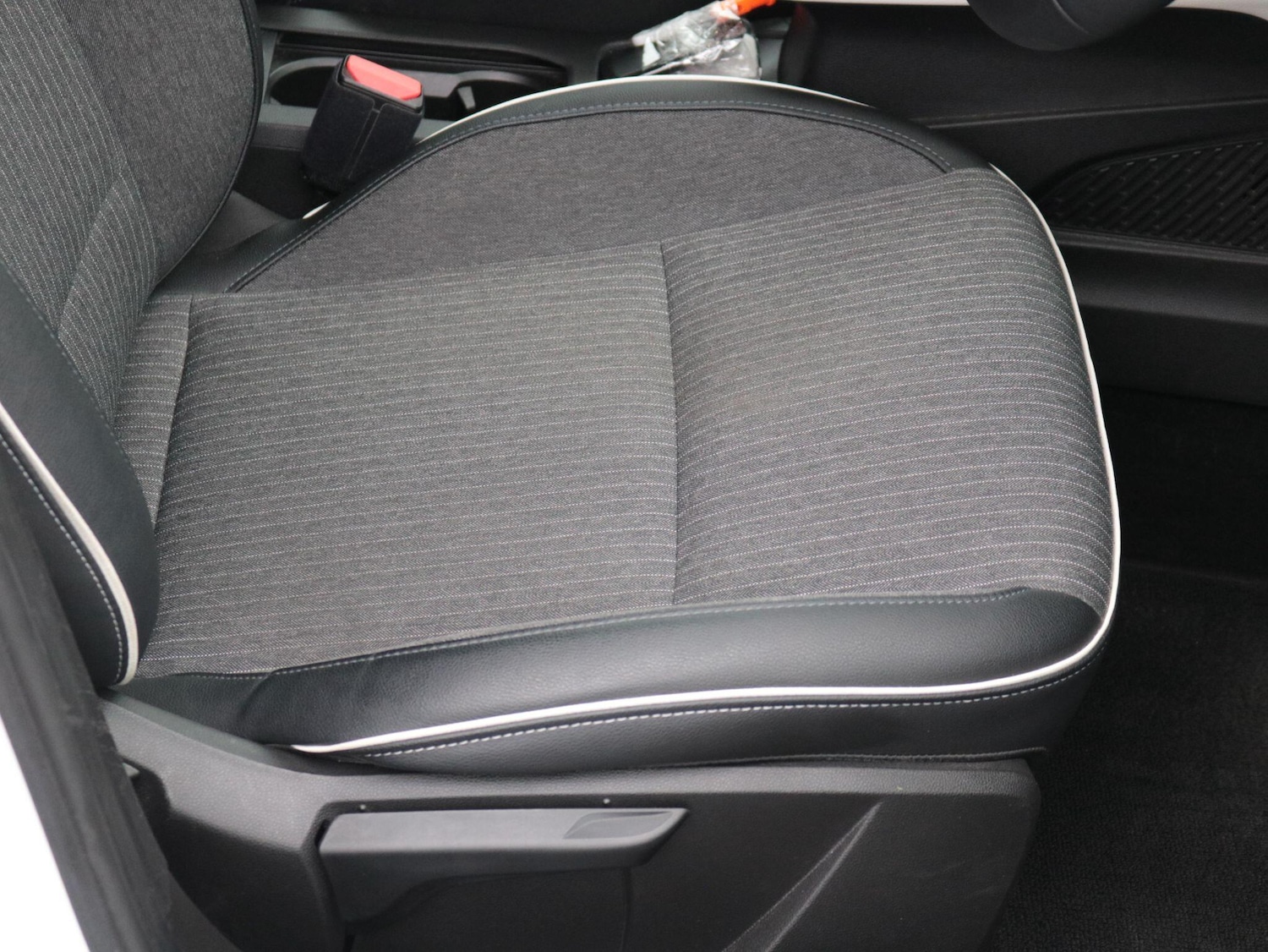 Used Renault Clio 2023 for sale - 76361152: Photo 29